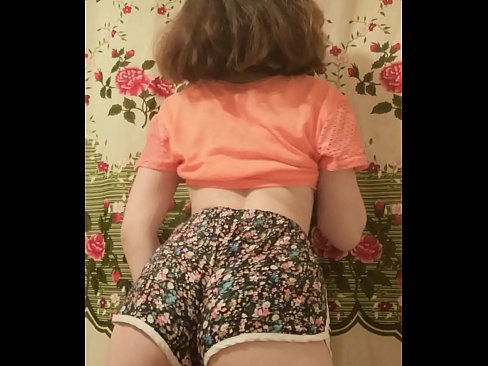 ❤️ Sexy nga bata nga bata nga naghubo sa iyang shorts sa camera ❤️ Sex video sa amon ❤