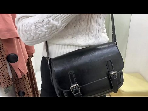 ❤️ Public masturbation sa batan-ong bitch FeralBerry nga adunay dildo sa fitting room ❤️ Sex video sa amon ❤